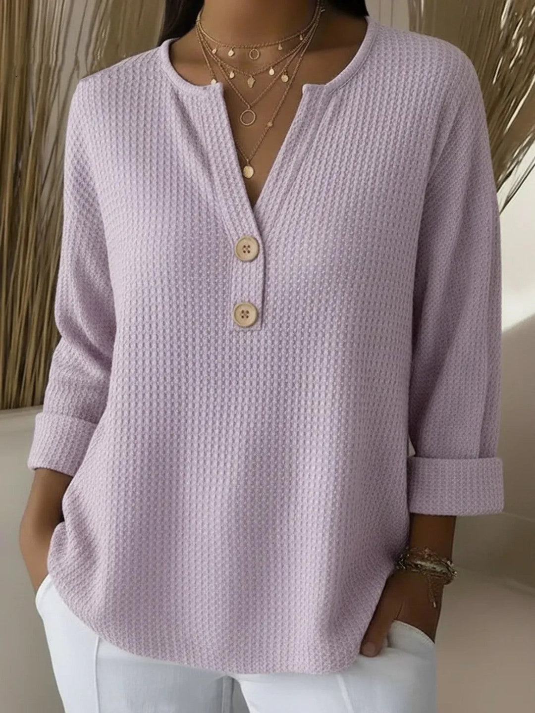 Lucia | Camiseta Henley Gofrada con Botones