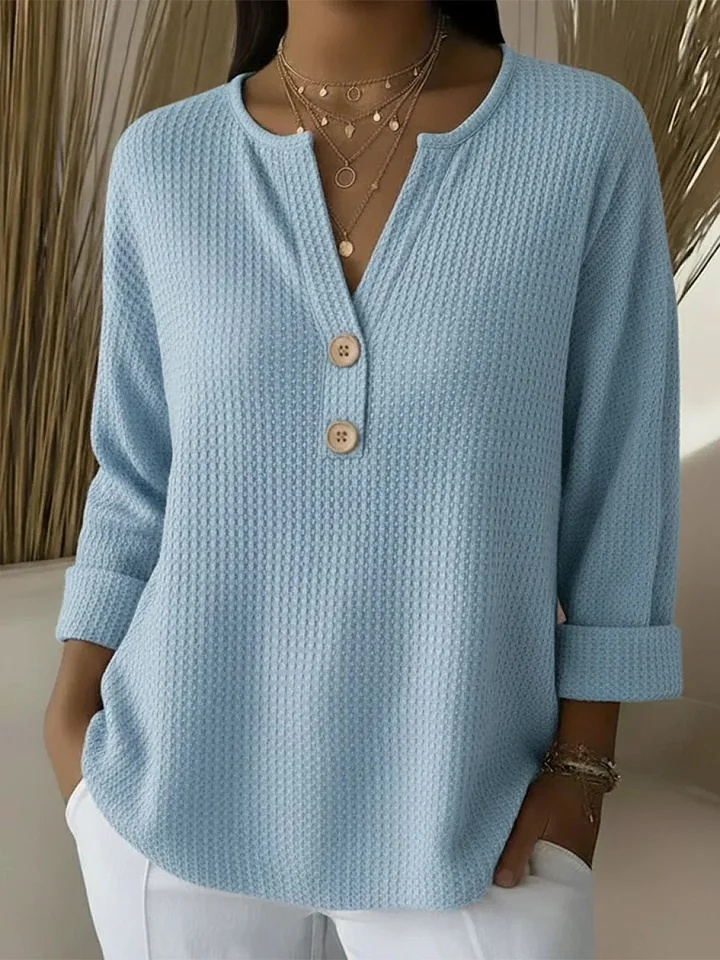 Lucia | Camiseta Henley Gofrada con Botones